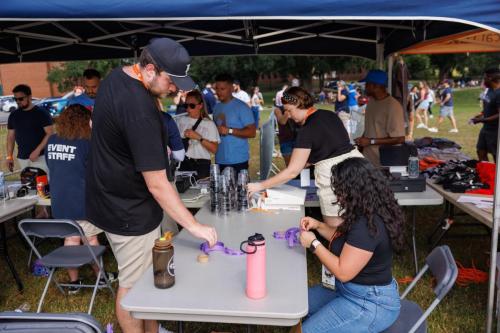 Volunteering - Falling For Local 2024 Vendor Load-in, Merch Tent & Ticketing Setup.